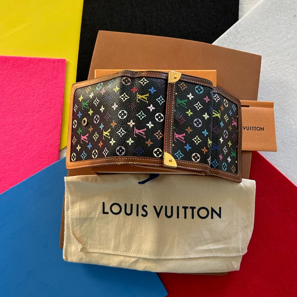 Louis Vuitton Authentic Takashi Murakami Luxury Wallet - Picture 11 of 11